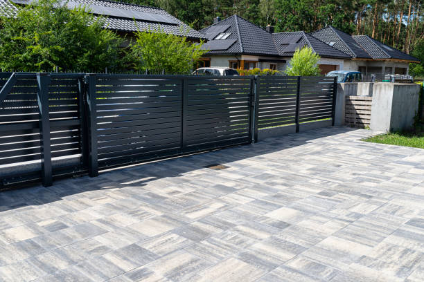 Best Residential Driveway Paver Services  in Hoffman Estates, IL